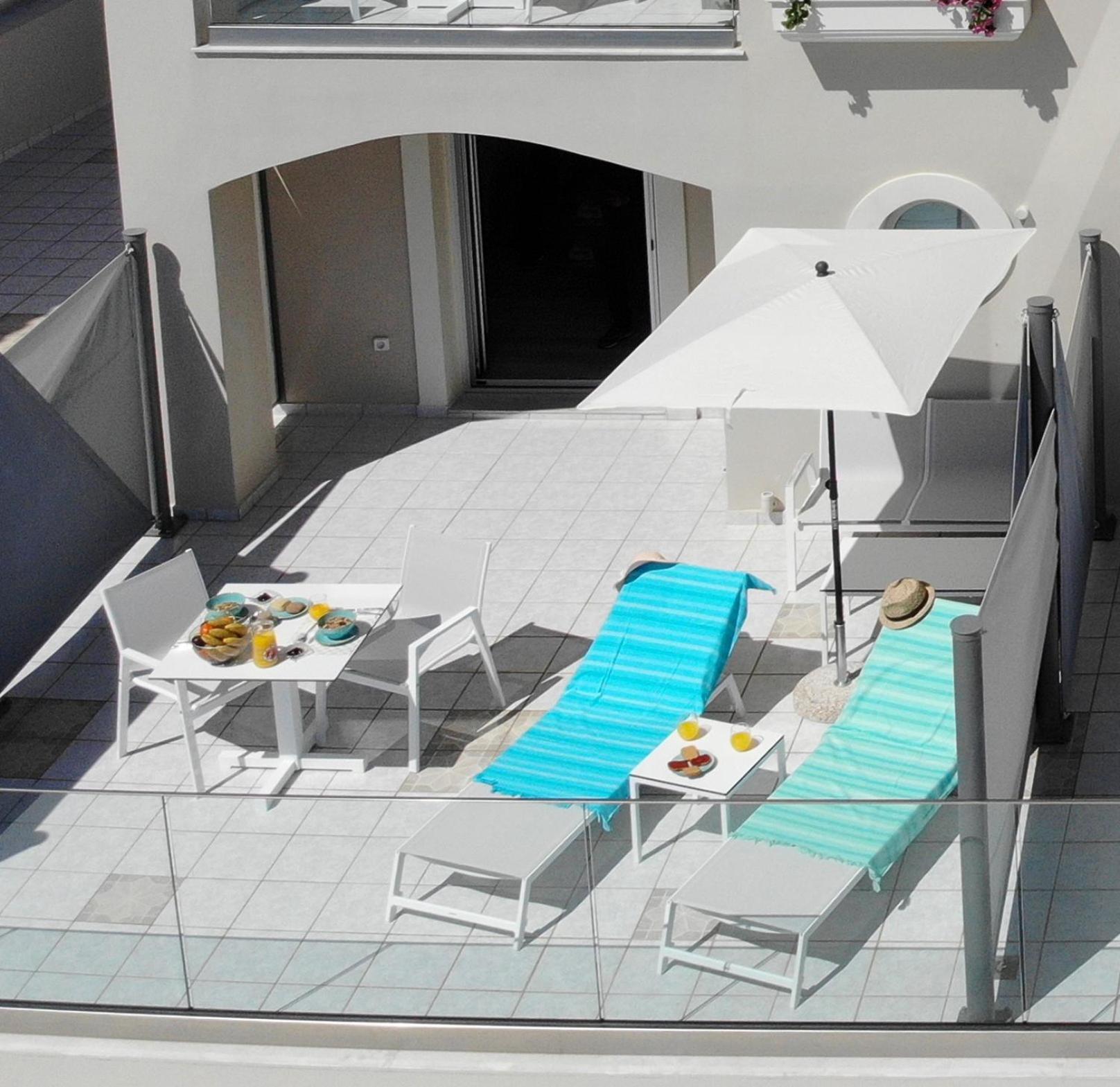 Sunrise Bay Apts أيّا إفيميا الغرفة الصورة