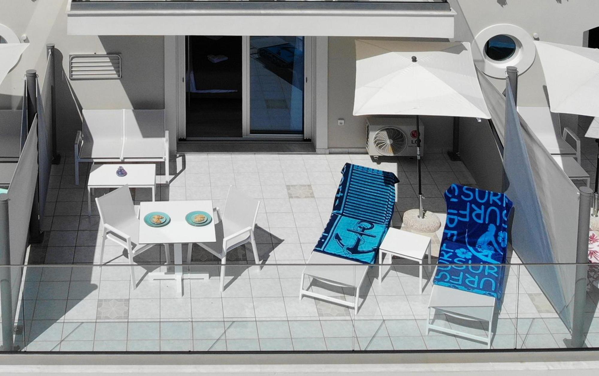 Sunrise Bay Apts أيّا إفيميا الغرفة الصورة