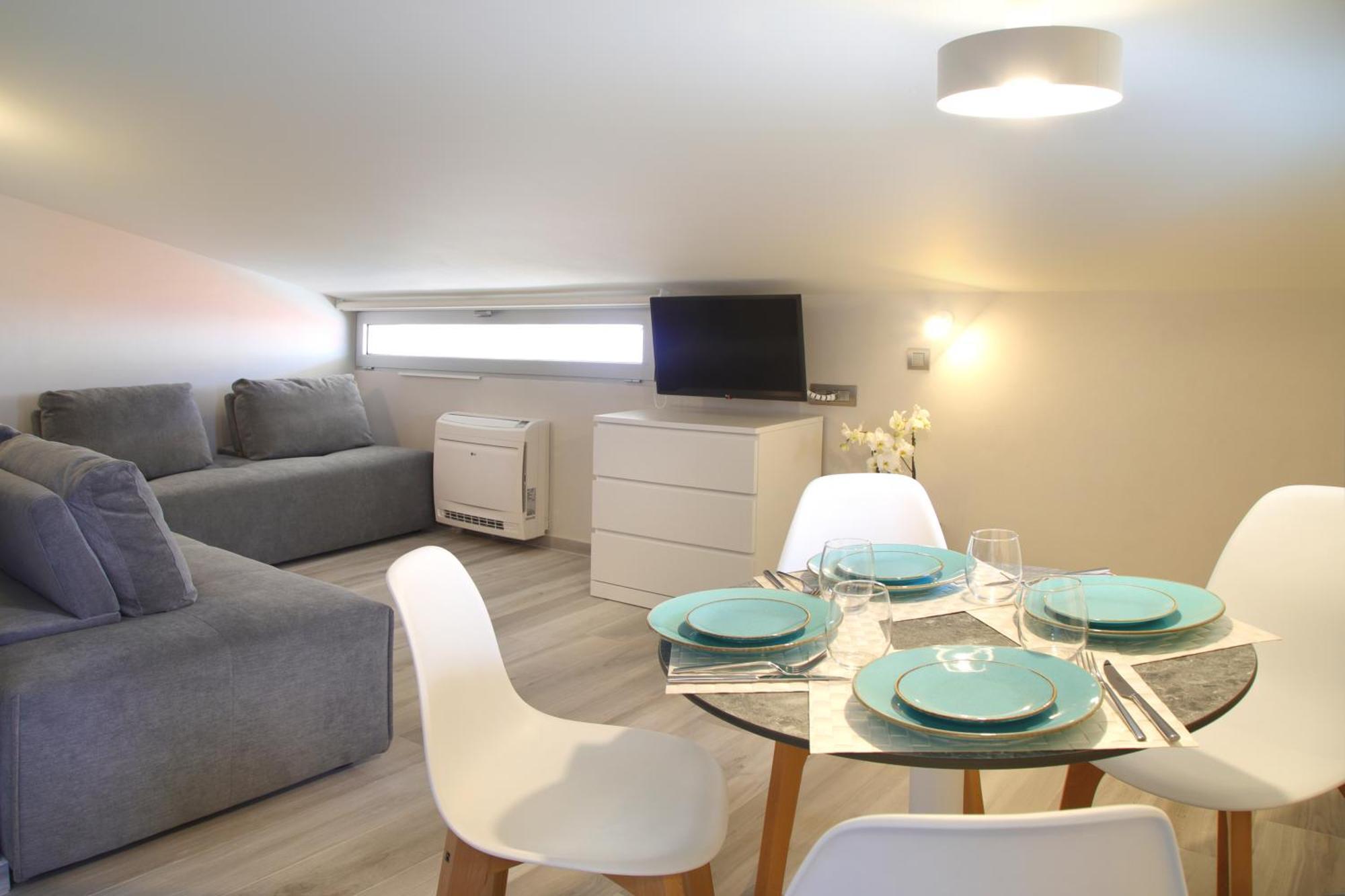 Sunrise Bay Apts أيّا إفيميا الغرفة الصورة